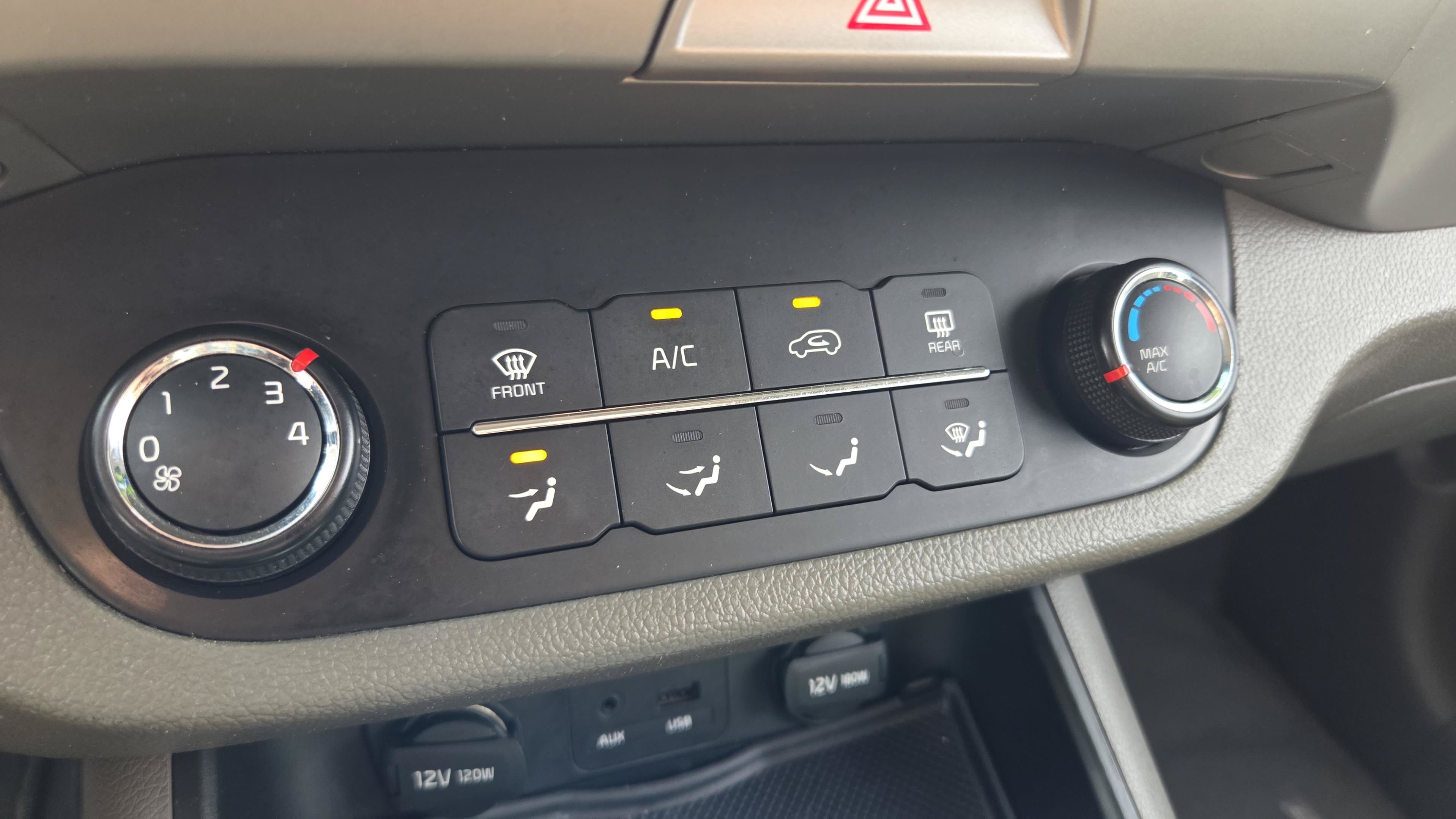 Used 2015 Kia Sportage LX AWD/4WD image 19