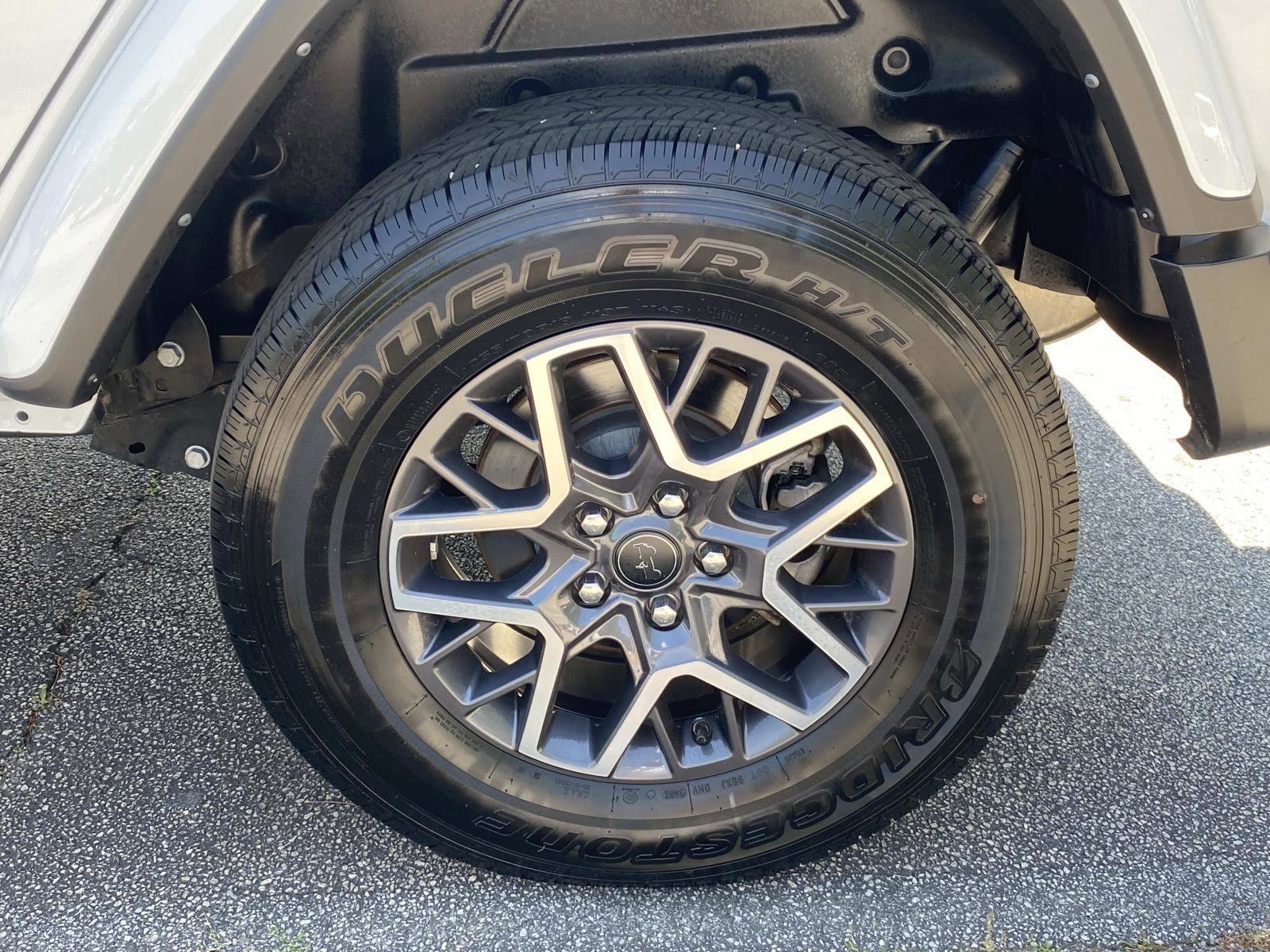 Used 2024 Jeep Wrangler Unlimited Sahara w/ Dual Top Group AWD/4WD image 13