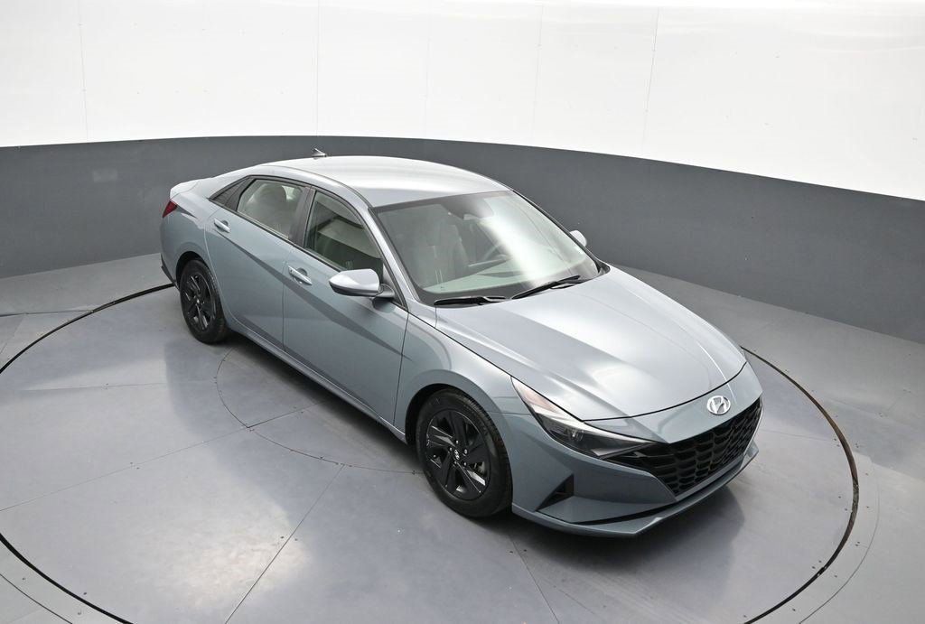 Certified 2022 Hyundai Elantra SEL w/ Cargo Package image 35