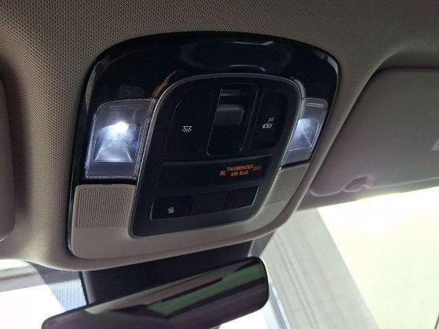 Used 2022 Hyundai Tucson Limited w/ Winter Package FWD image 32