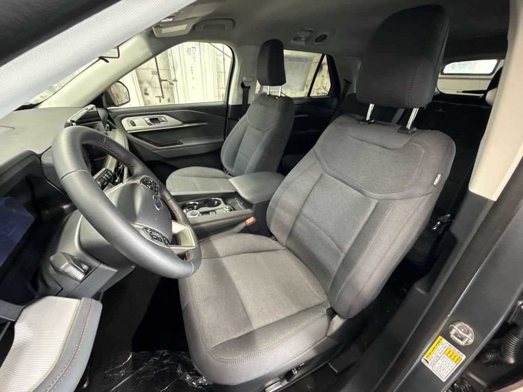 New 2026 Ford Explorer Active AWD/4WD image 13