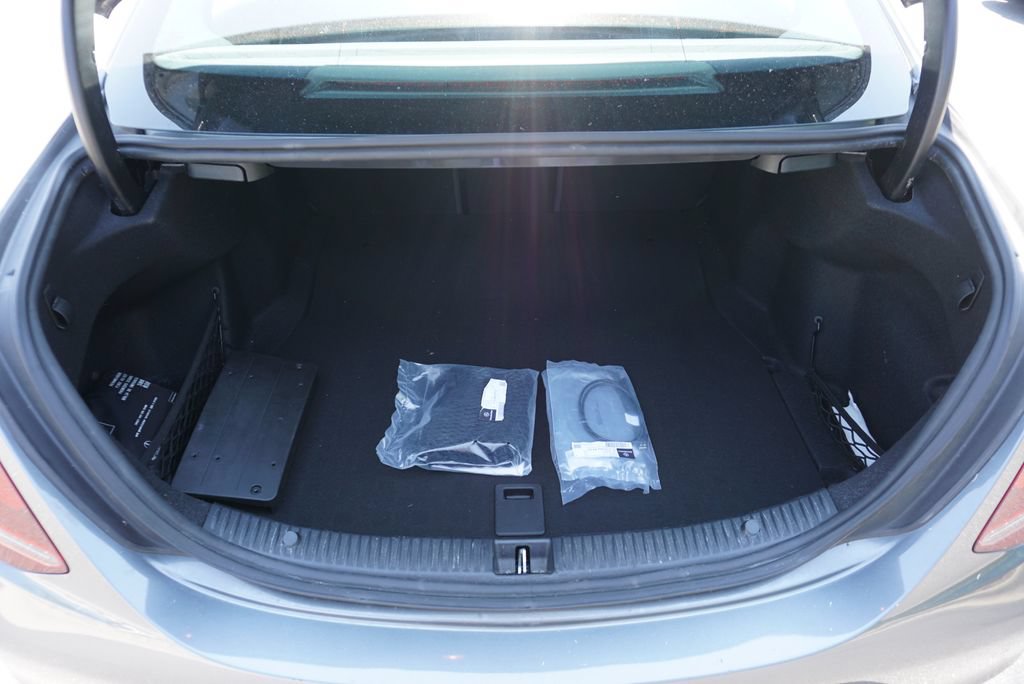 Used 2019 Mercedes-Benz C 300 Sedan image 32