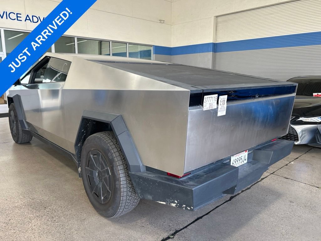 Used 2025 Tesla Cybertruck Cyberbeast AWD/4WD image 4