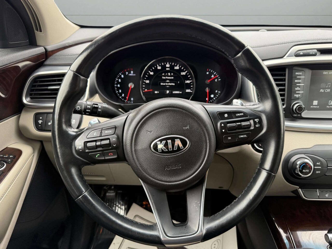 Used 2017 Kia Sorento EX w/ EX Premium Package image 20