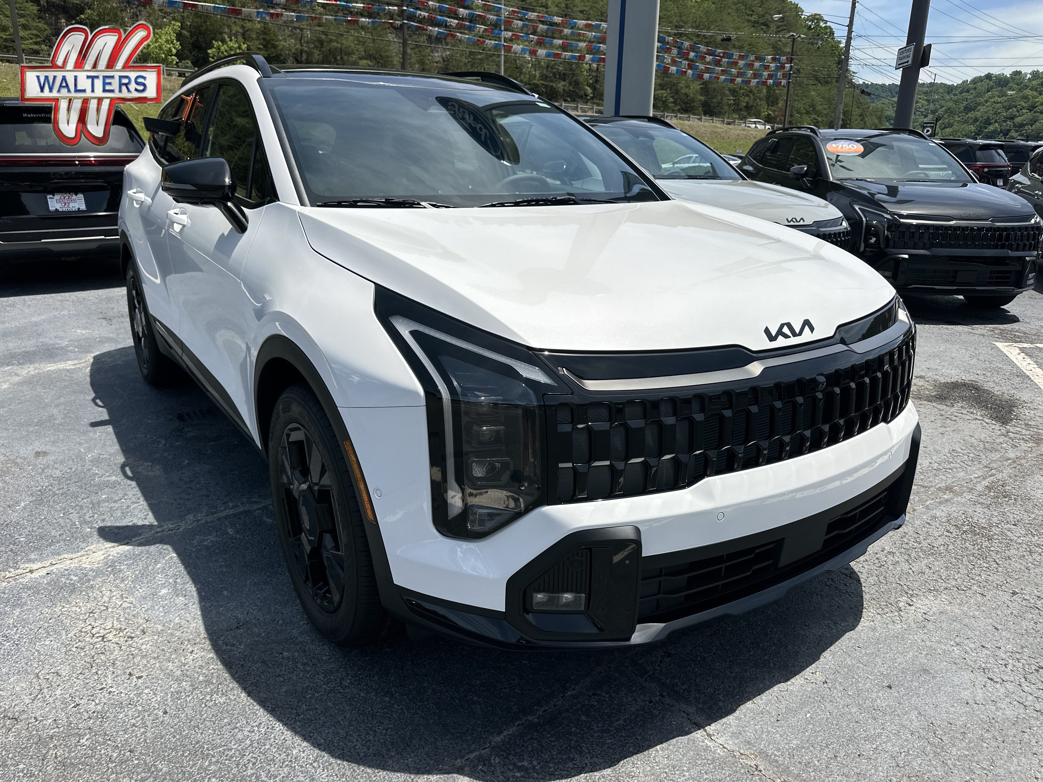 New 2026 Kia Sportage X-Line w/ X-Line Technology Package AWD/4WD image 1