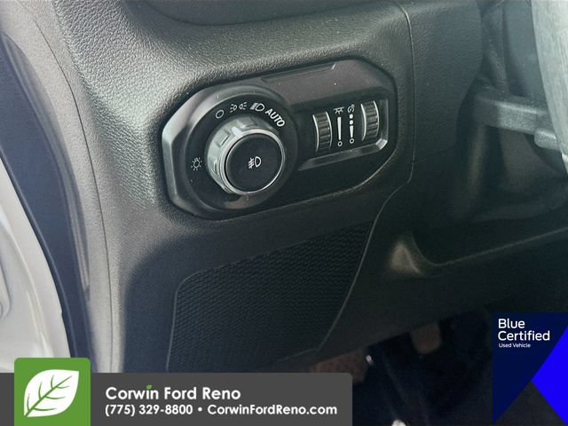 Used 2019 Jeep Wrangler Unlimited Sahara AWD/4WD image 14