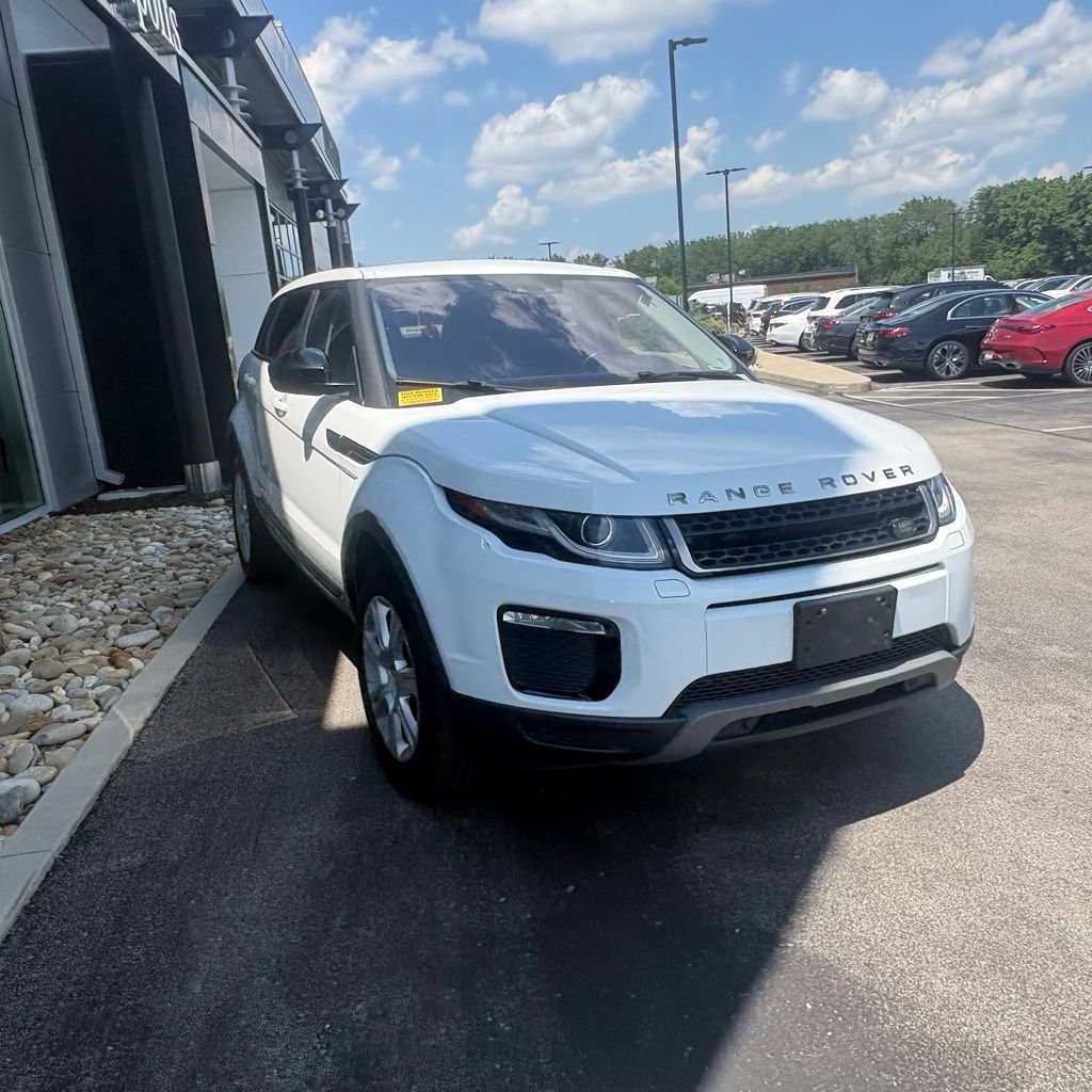 Used 2018 Land Rover Range Rover Evoque SE Premium AWD/4WD image 4