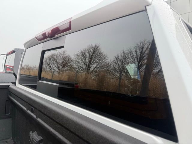 Used 2025 Chevrolet Silverado 1500 High Country image 11