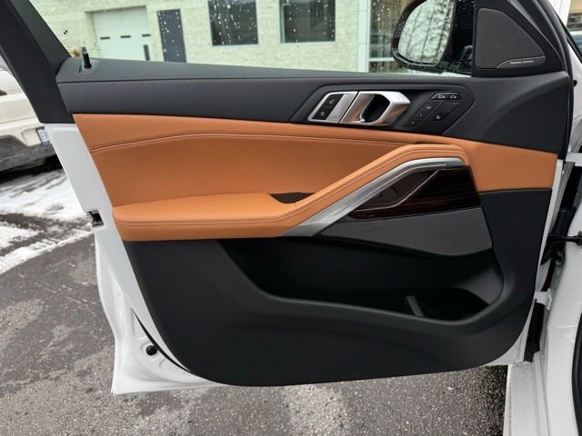New 2026 BMW X6 xDrive40i w/ Climate Comfort Package image 12