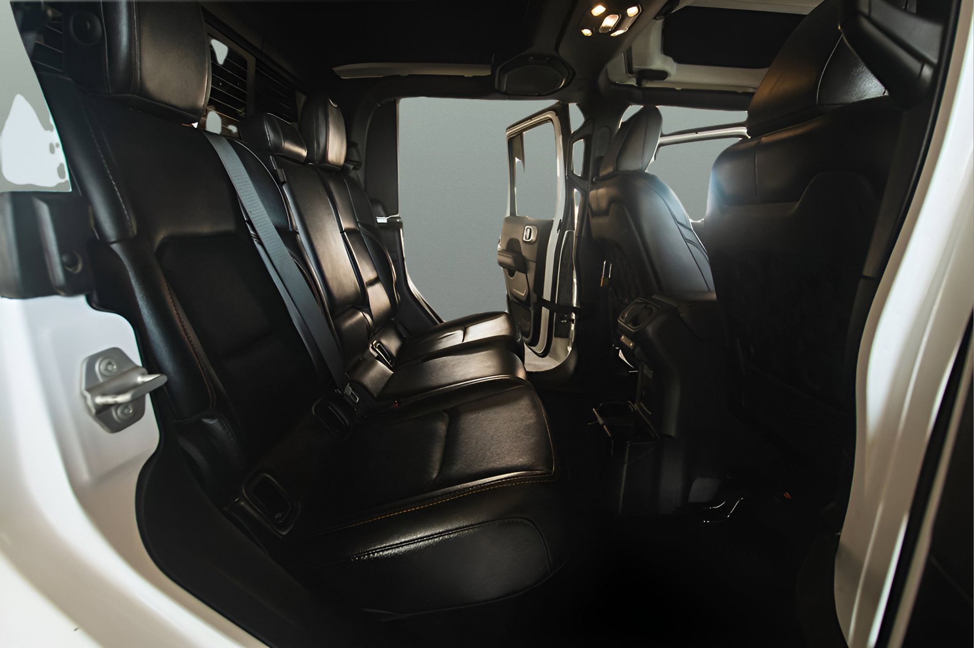 Used 2023 Jeep Gladiator Mojave w/ Cold Weather Group AWD/4WD image 36