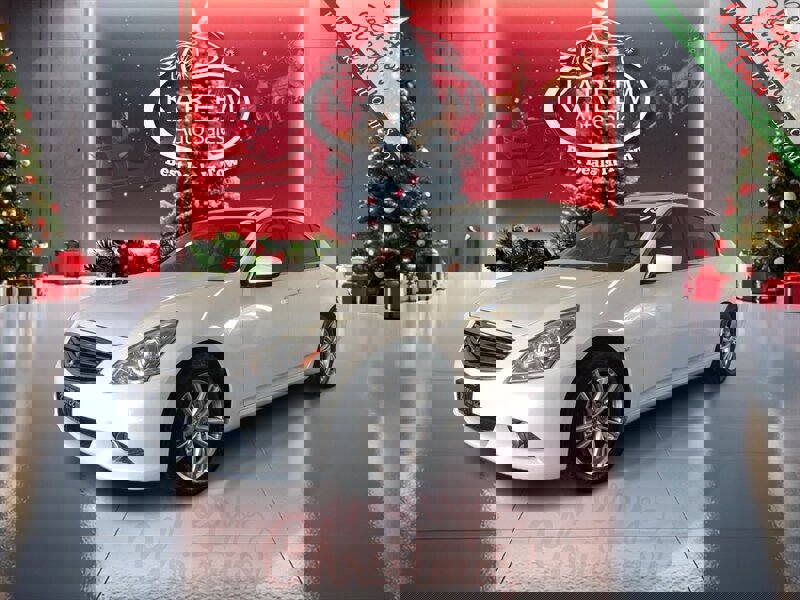 Used 2015 INFINITI Q40 w/ Navigation Package