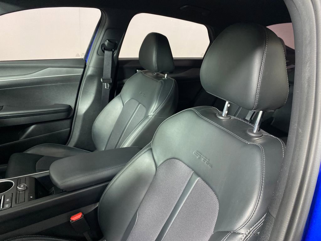 Used 2023 Kia K5 GT-Line w/ GT-Line Premium Package image 8