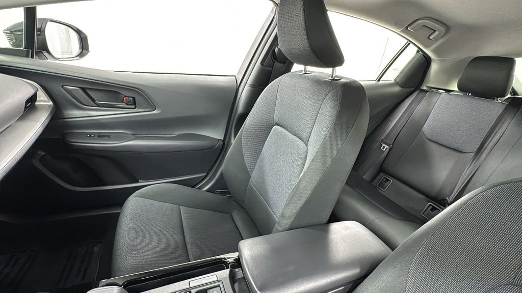 Used 2024 Toyota Prius LE image 13