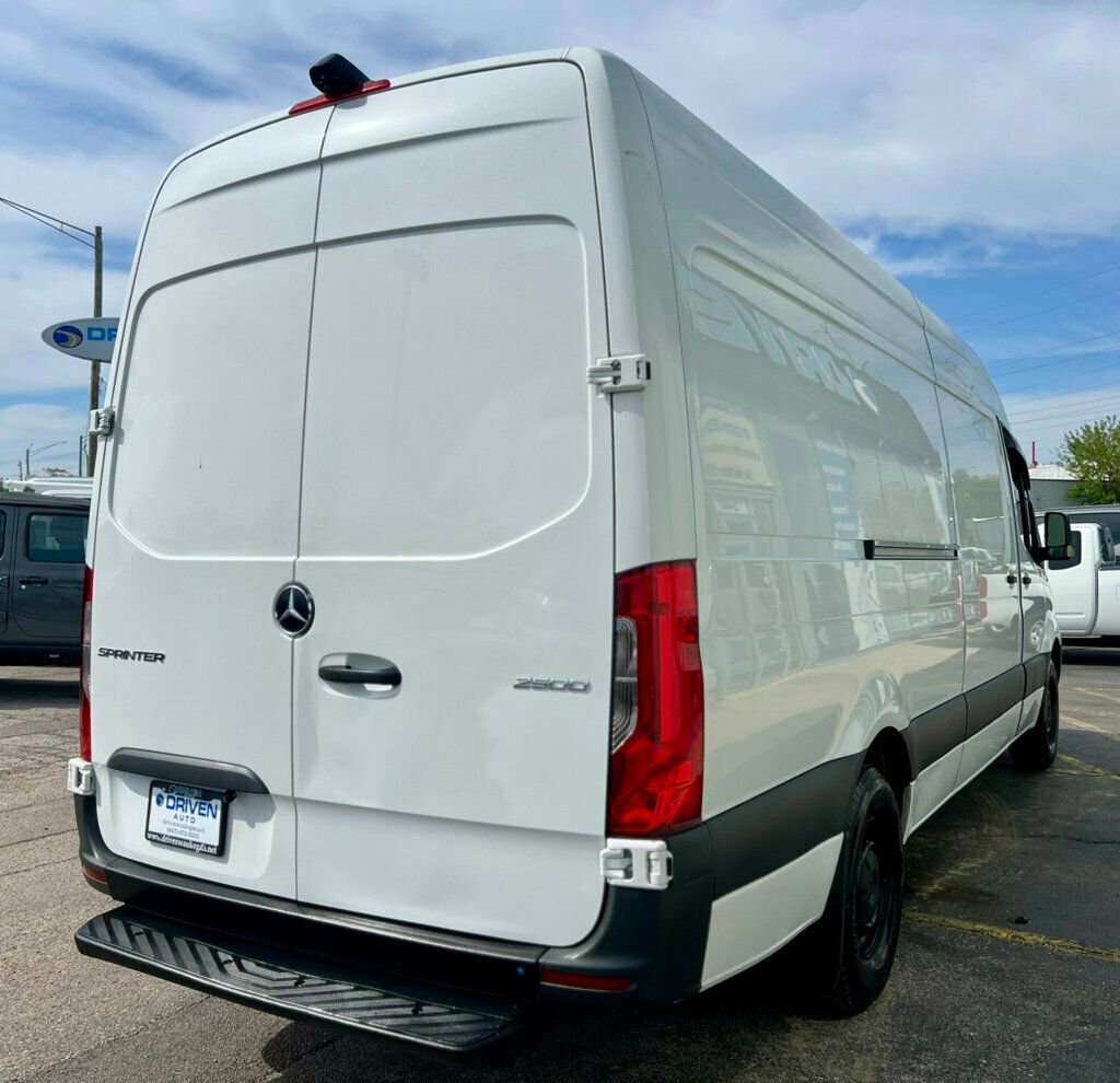 Used 2021 Mercedes-Benz Sprinter 2500 w/ Driver Convenience Package image 5