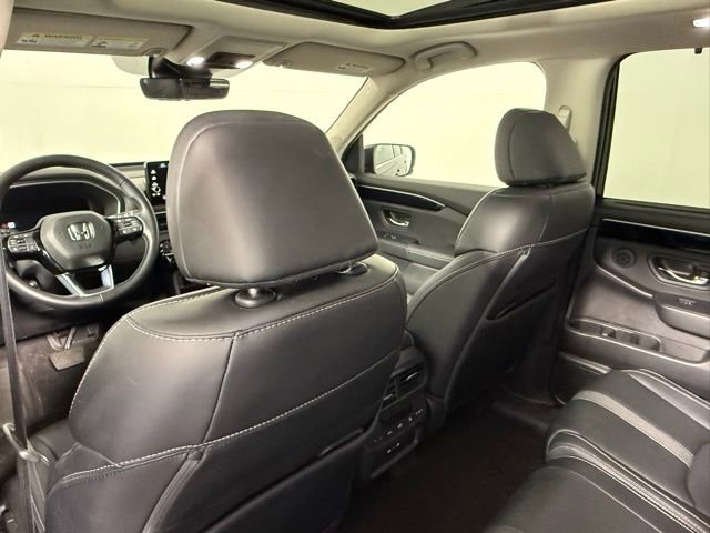 Used 2024 Honda Pilot Touring image 35
