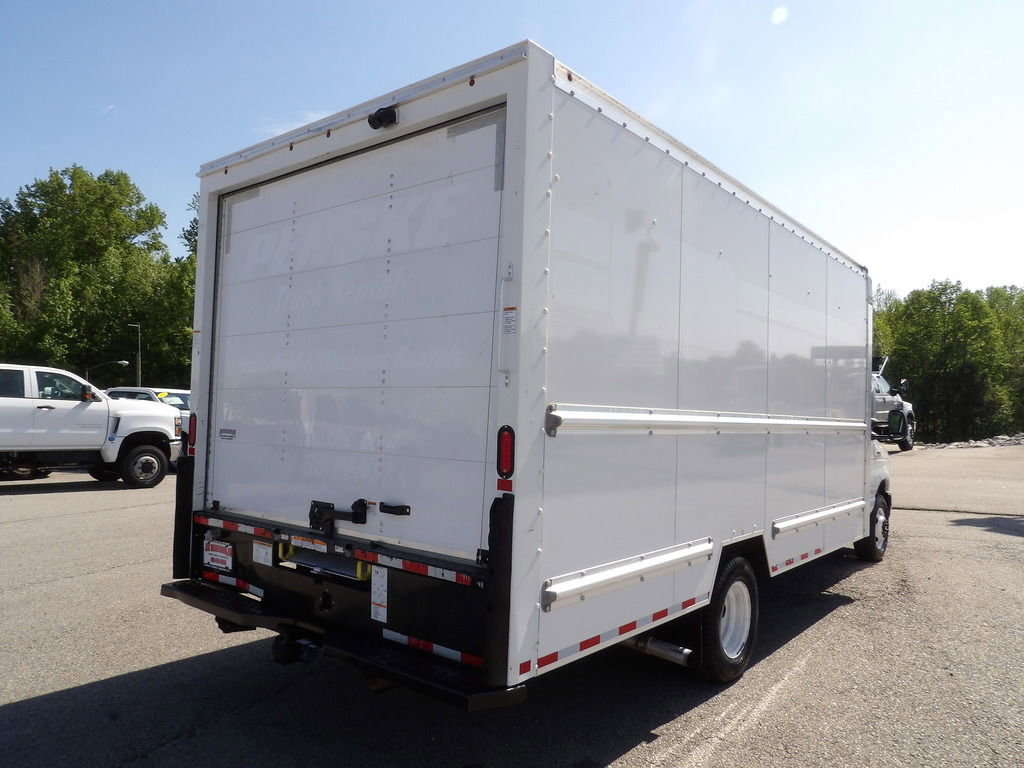 Used 2021 Ford E-350 and Econoline 350 Super Duty RWD image 7