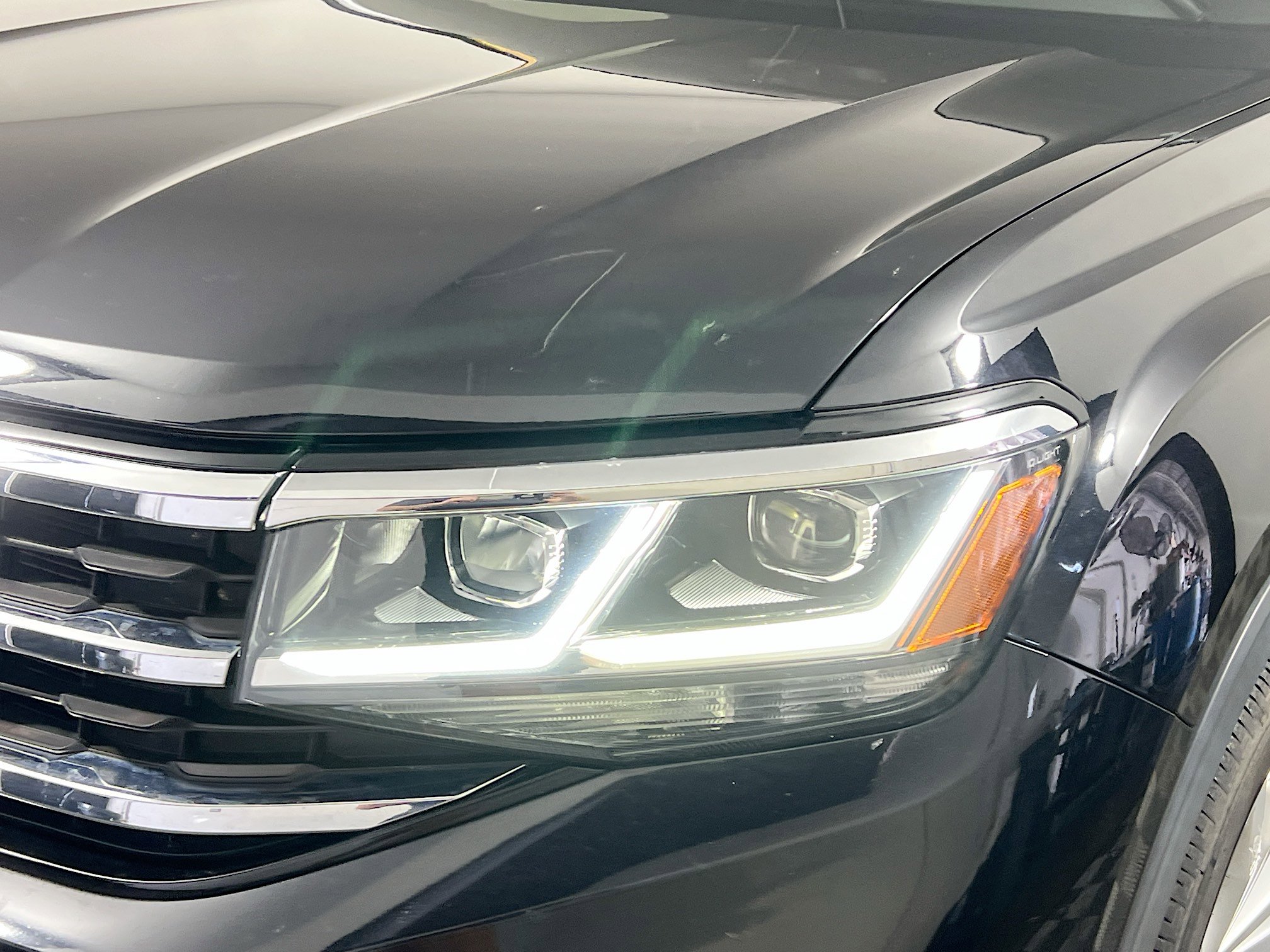 Used 2020 Volkswagen Atlas Cross Sport SEL image 11