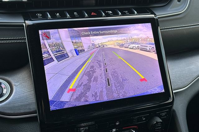 Used 2023 Jeep Grand Cherokee Limited image 22