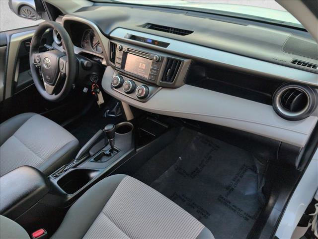 Used 2014 Toyota RAV4 LE image 21