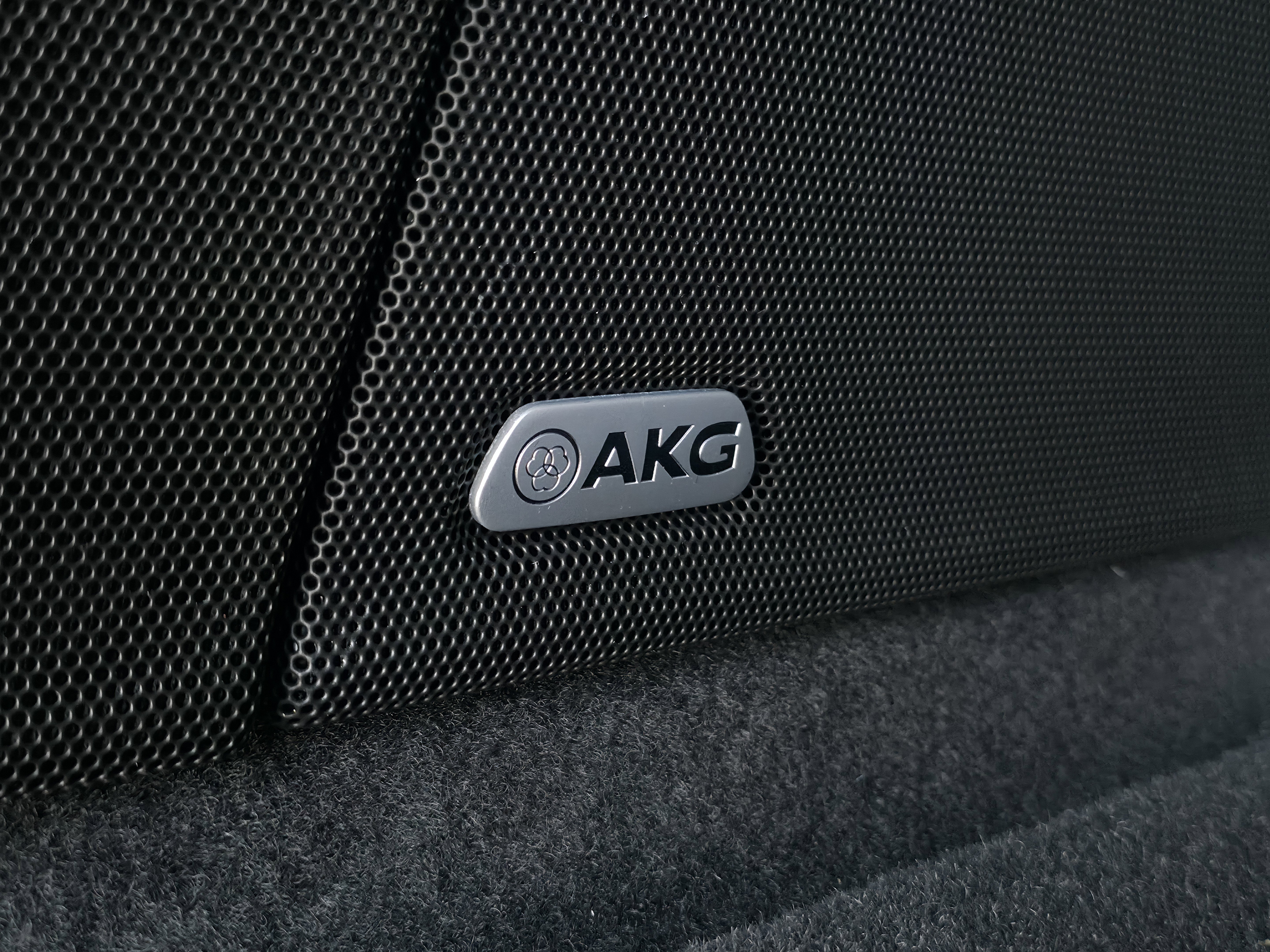 Used 2021 Cadillac Escalade Premium Luxury w/ Driver Assist Tech Package image 8