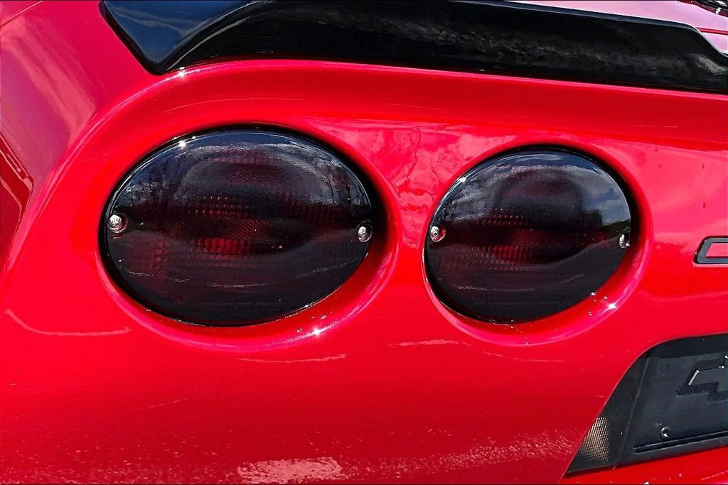 Used 2000 Chevrolet Corvette Coupe w/ Memory Pkg image 28