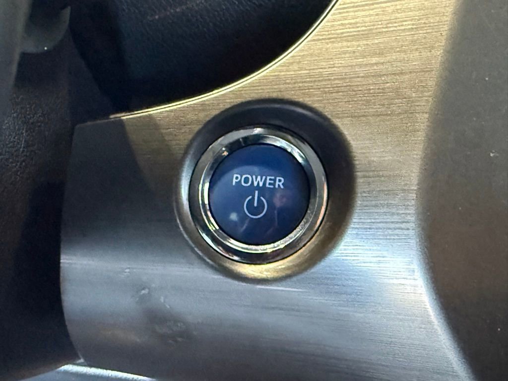 Certified 2021 Toyota Prius image 29