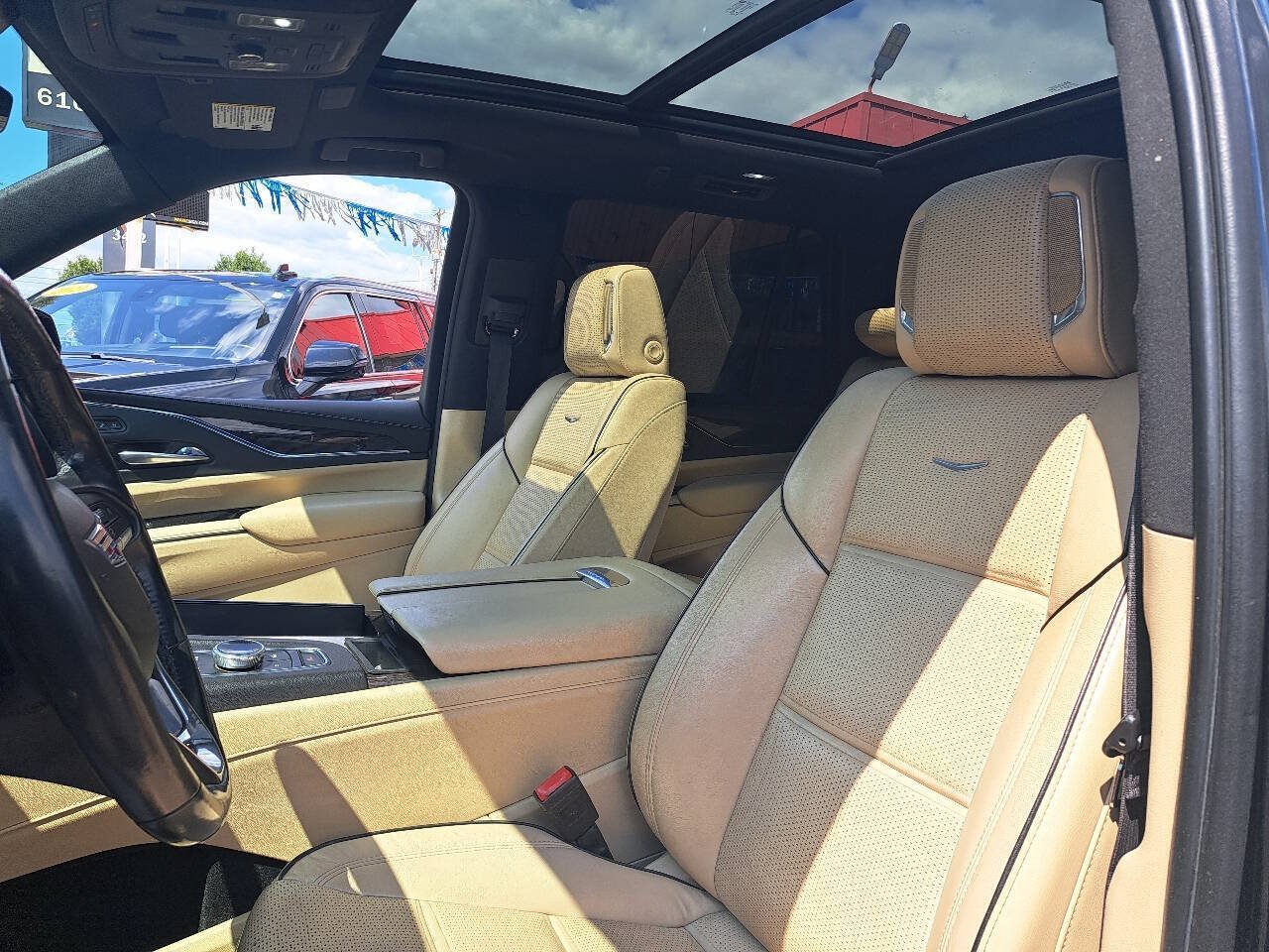 Used 2021 Cadillac Escalade Sport AWD/4WD image 8