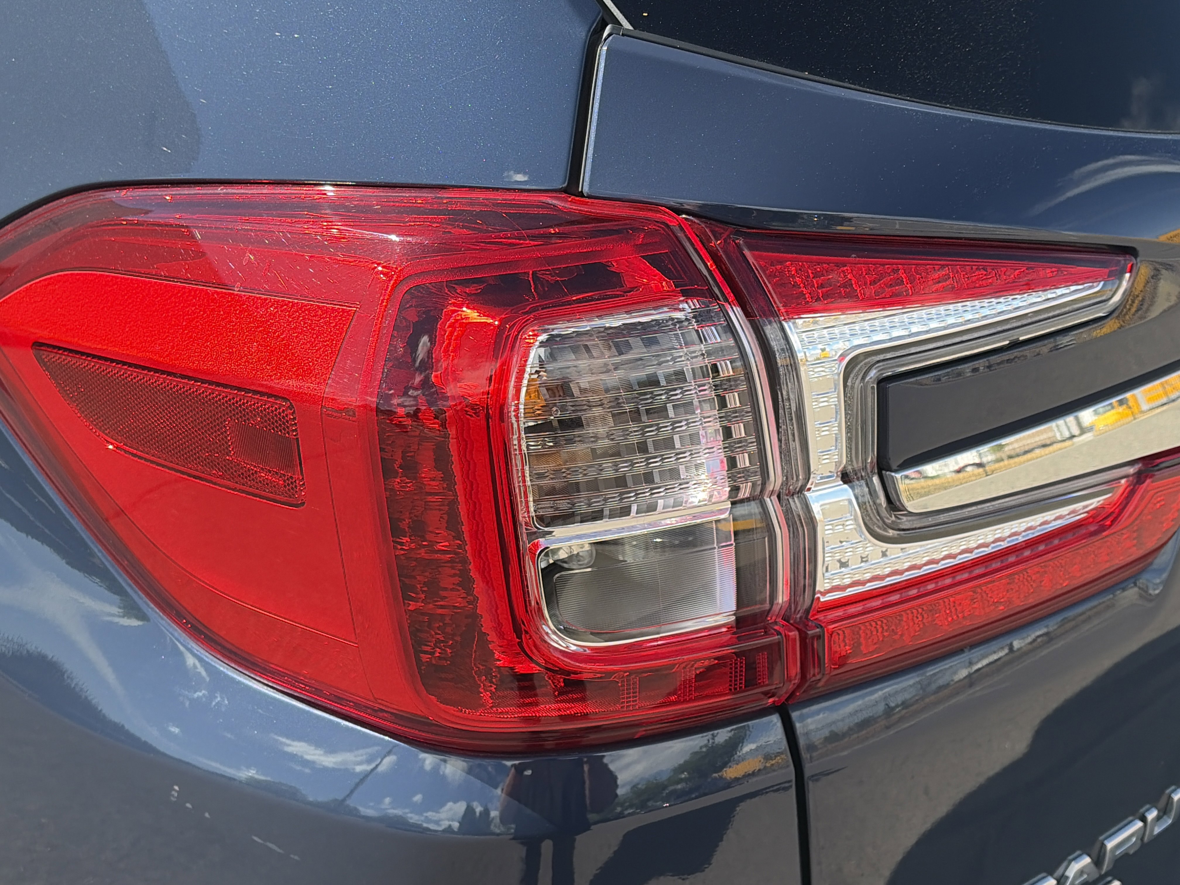 Used 2023 Subaru Ascent Limited w/ Technology Package AWD/4WD image 27