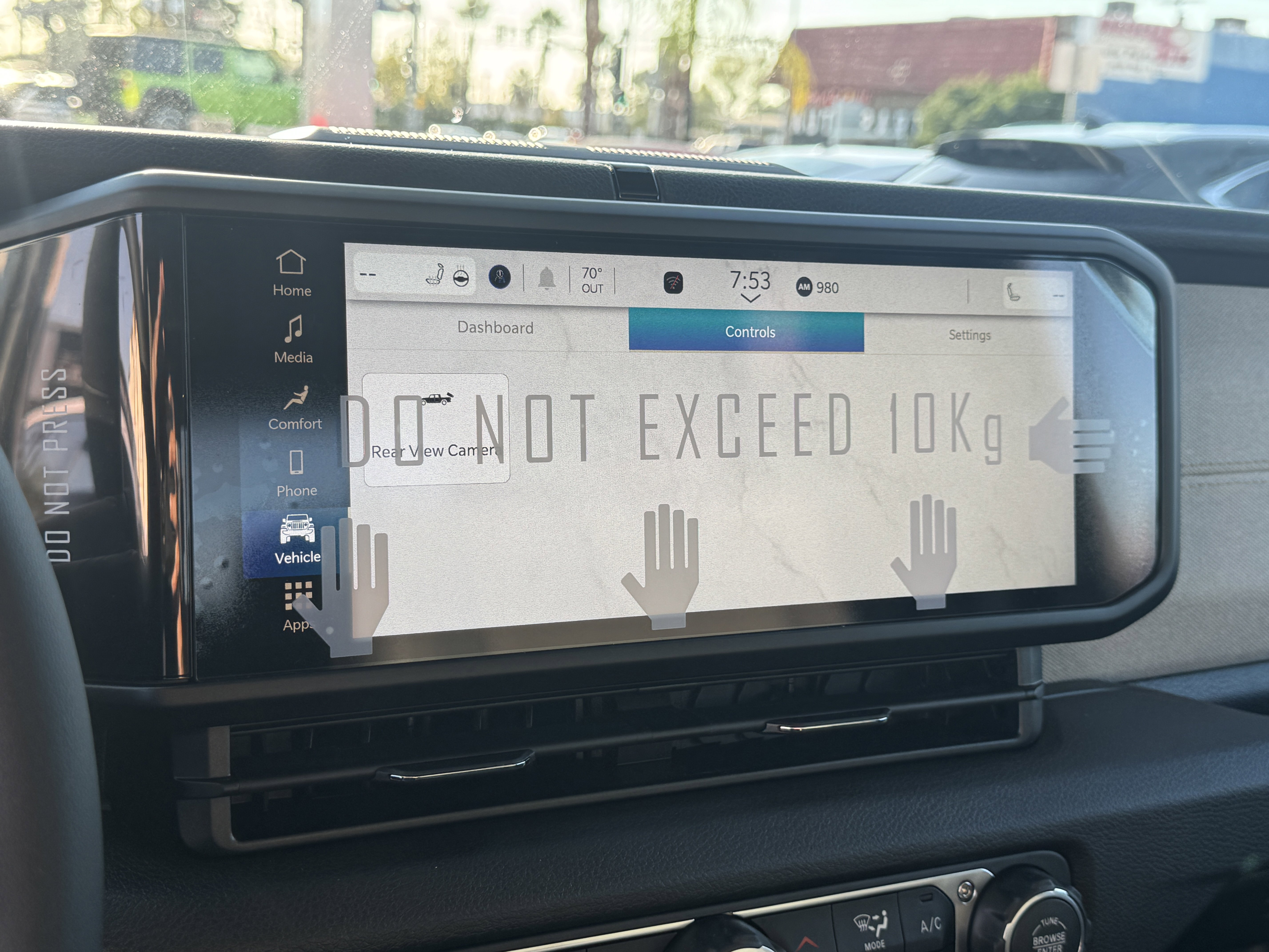 New 2025 Jeep Gladiator Sport image 21