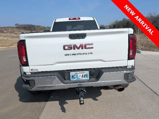 Used 2022 GMC Sierra 3500 Pro w/ Convenience Package image 4