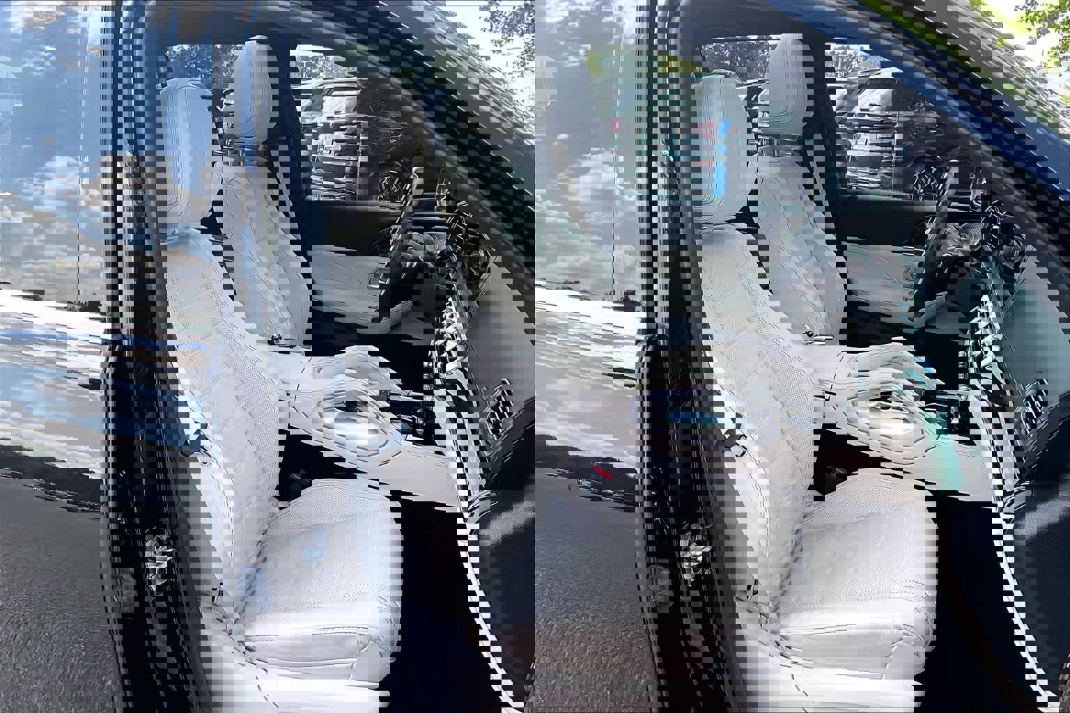 Used 2024 Mercedes-Benz GLE 450e 4MATIC image 8