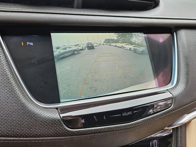 Used 2018 Cadillac XT5 FWD image 25