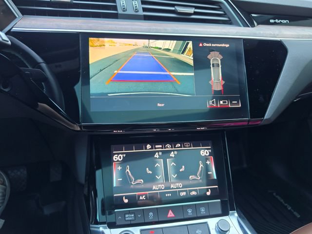 Used 2022 Audi e-tron Premium w/ Towing Package AWD/4WD image 55