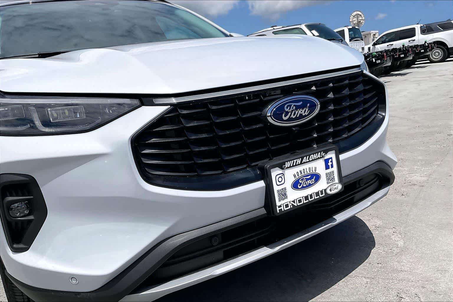 Used 2025 Ford Escape SE w/ PHEV Premium Package FWD image 33
