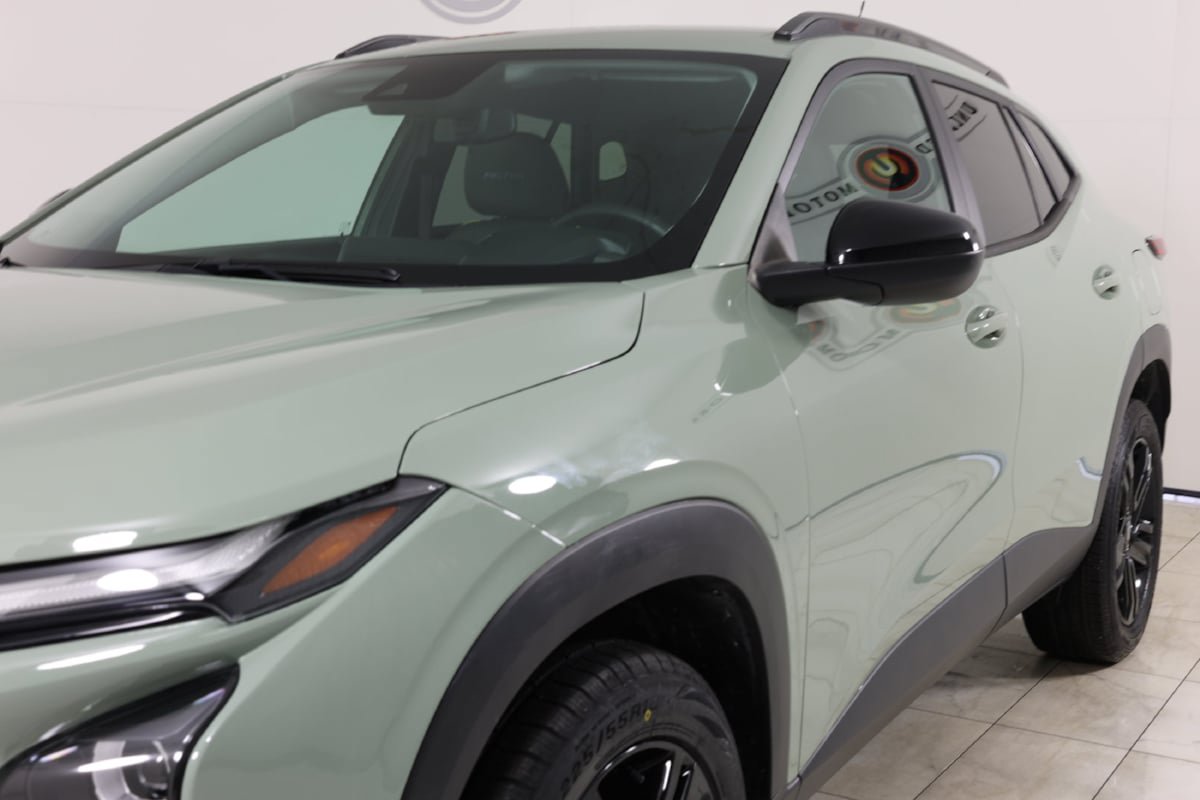 Used 2024 Chevrolet Trax ACTIV FWD image 47