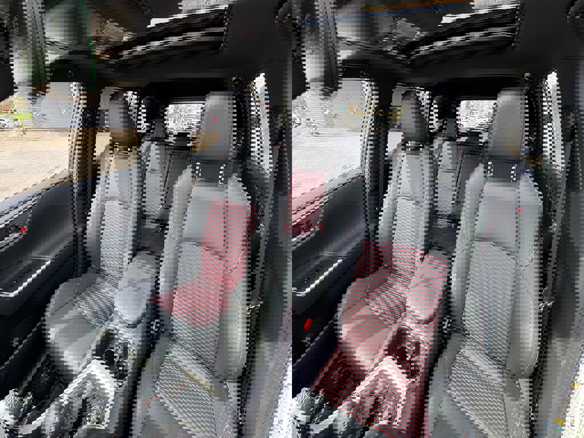 Used 2022 Toyota RAV4 XSE w/ Weather Package image 16