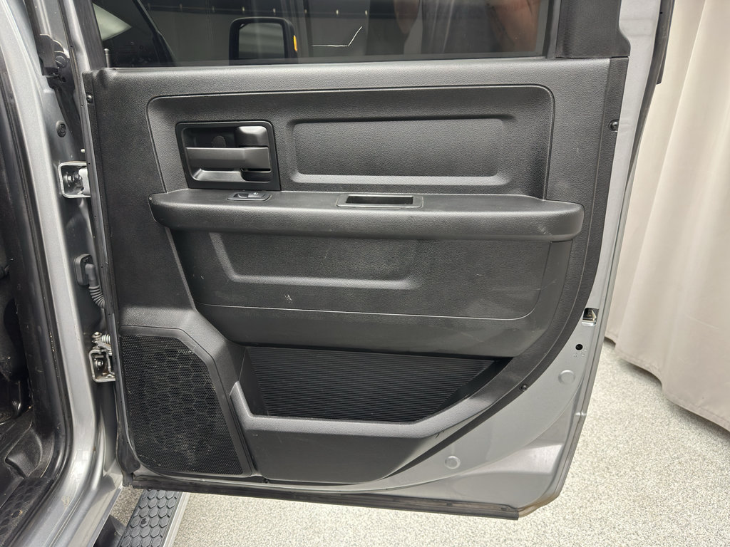 Used 2023 RAM 2500 Tradesman AWD/4WD image 15