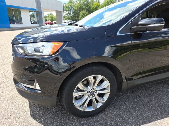 Used 2019 Ford Edge Titanium AWD/4WD image 33