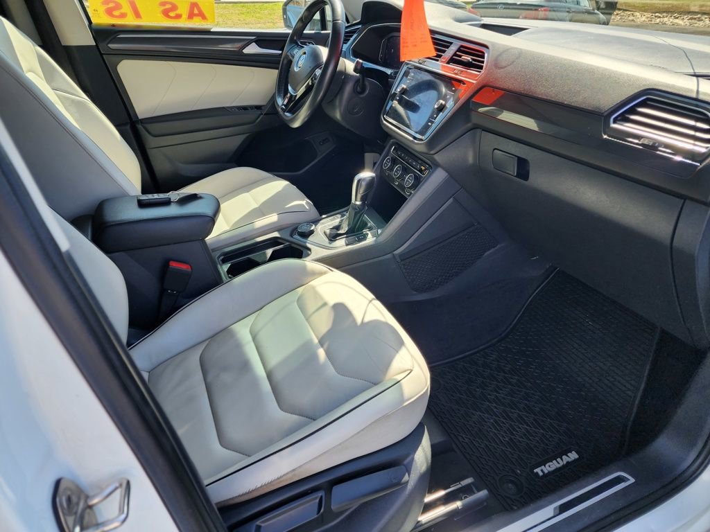 Used 2019 Volkswagen Tiguan SEL Premium image 18
