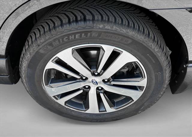 Used 2018 Subaru Outback 3.6R Limited AWD/4WD image 9