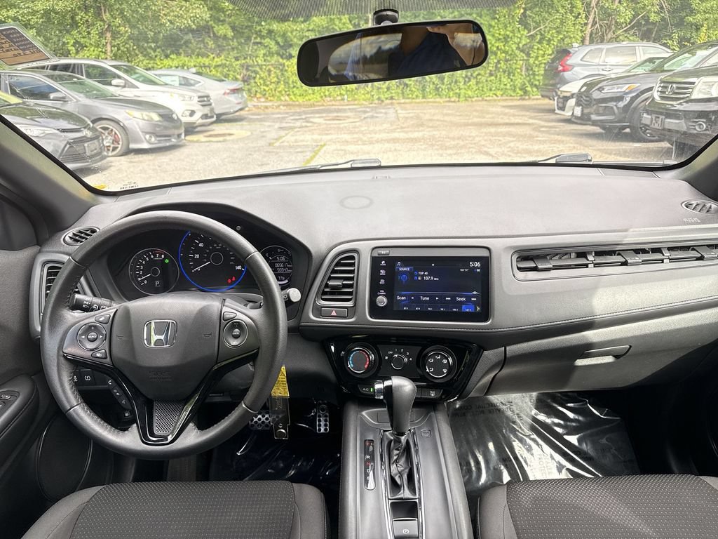 Used 2022 Honda HR-V Sport image 22