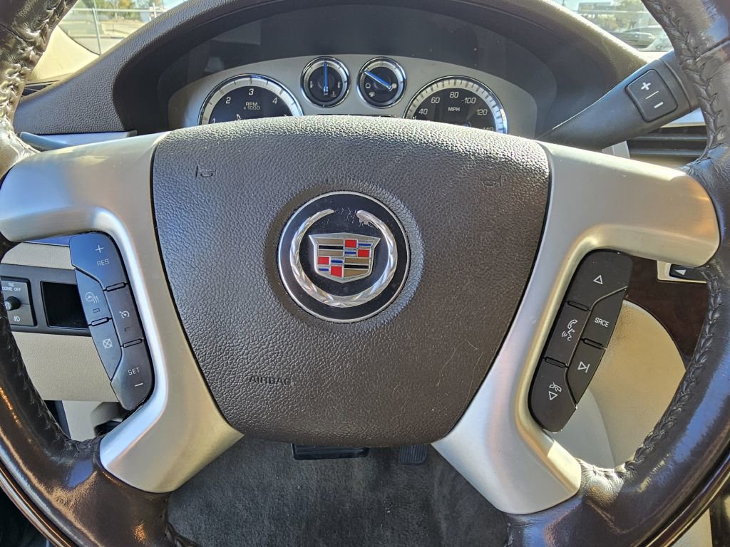 Used 2011 Cadillac Escalade EXT Premium image 16