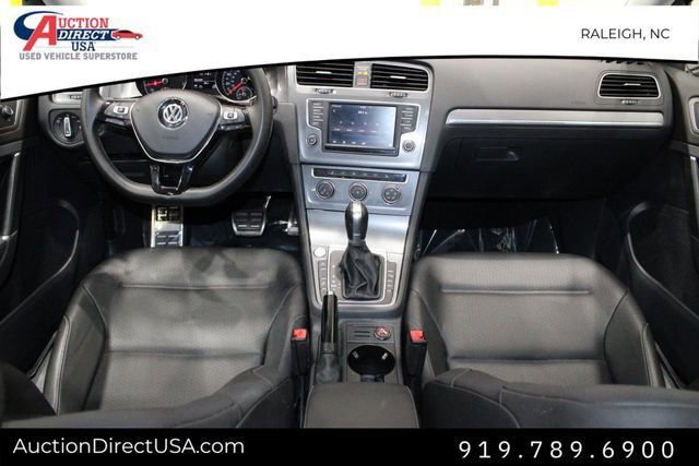 Used 2017 Volkswagen Golf Alltrack SE image 32