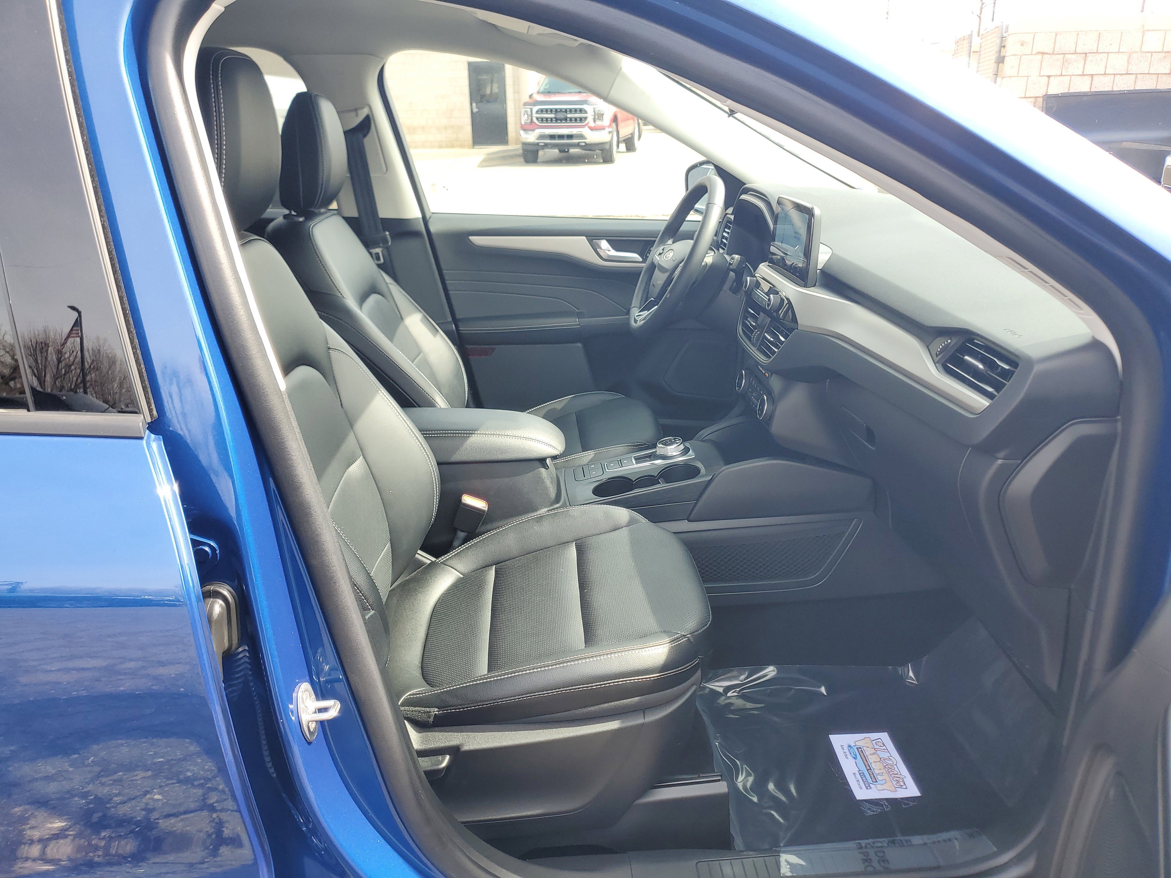Used 2022 Ford Escape SEL AWD/4WD image 9