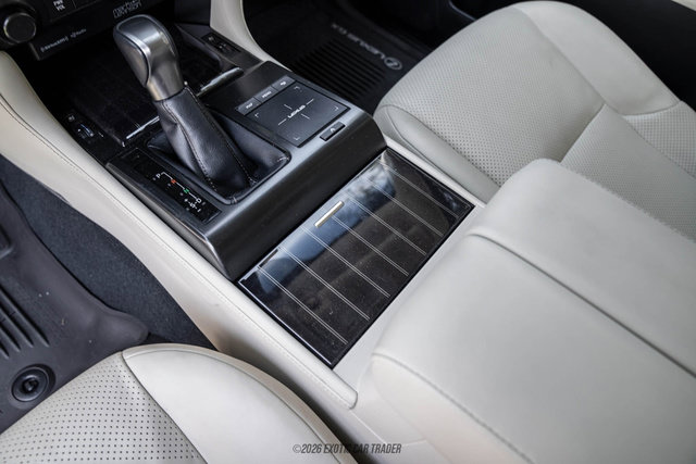 Used 2023 Lexus GX 460 Luxury w/ Sport Design Package AWD/4WD image 57
