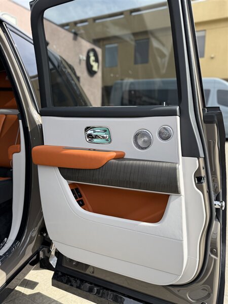 Used 2026 Rolls-Royce Cullinan image 26