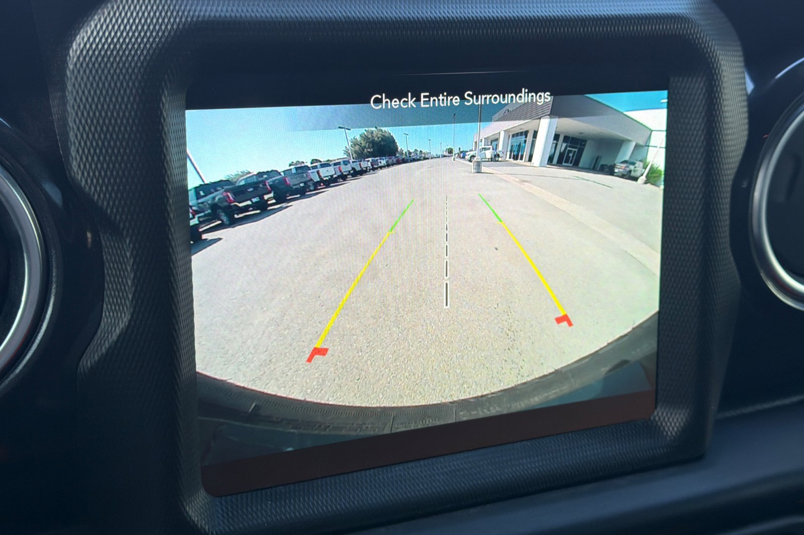 Used 2021 Jeep Wrangler Unlimited Sahara AWD/4WD image 25