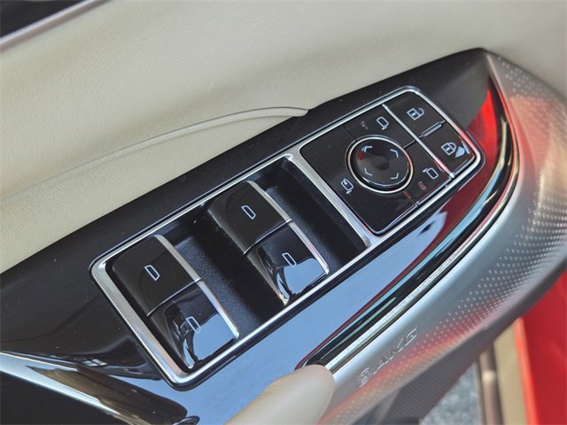 New 2025 Cadillac Lyriq Luxury image 19