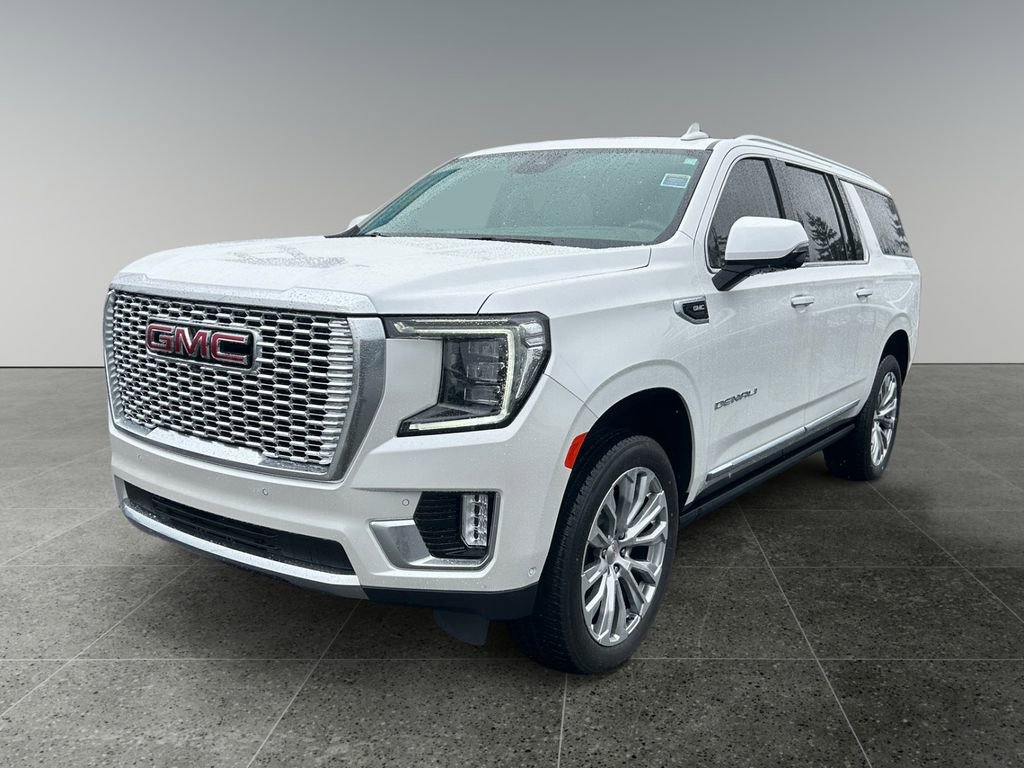 Used 2024 GMC Yukon XL Denali w/ Advanced Technology Package AWD/4WD image 3