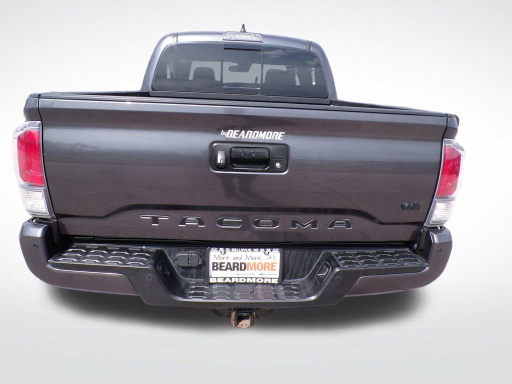 Used 2021 Toyota Tacoma TRD Sport w/ TRD Premium Sport Package AWD/4WD image 3